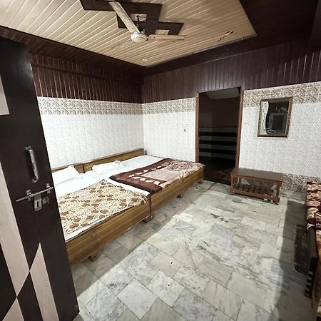 Subhadra Guest House Mathura Eksteriør bilde