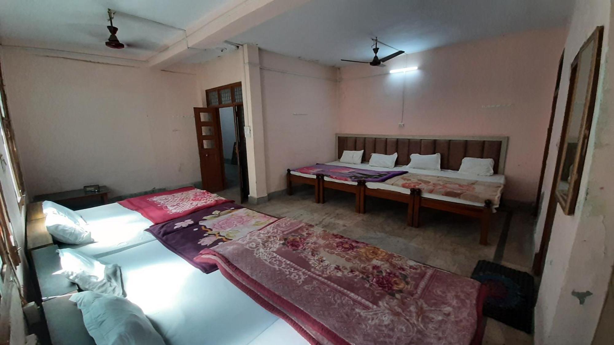 Subhadra Guest House Mathura Rom bilde