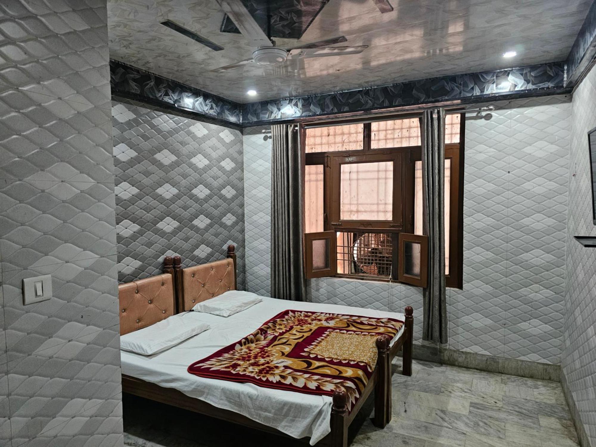 Subhadra Guest House Mathura Rom bilde