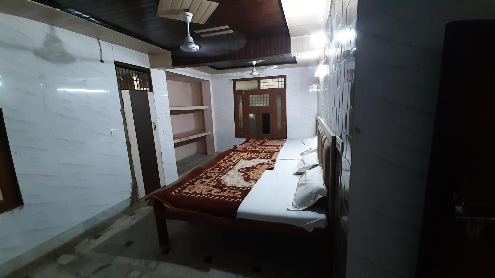 Subhadra Guest House Mathura Eksteriør bilde